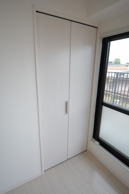 セザール第２上北沢　３帖収納