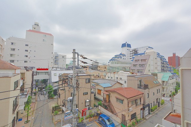 ライオンズマンション南平台　バルコニー