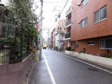 ライオンズマンション白金　前面道路