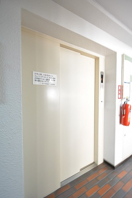 カーサ神宮前　エレベーター