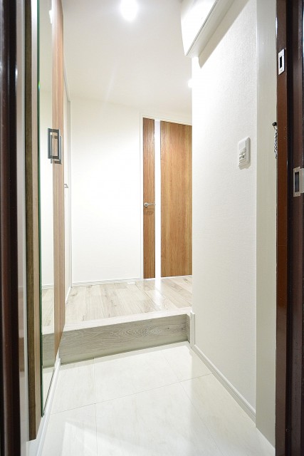 カーサ神宮前　玄関