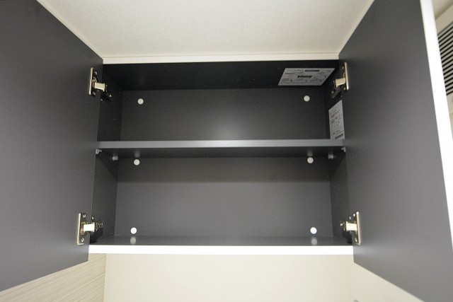 カーサ神宮前　トイレ吊戸棚