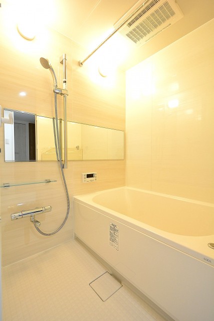 カーサ神宮前　バスルーム