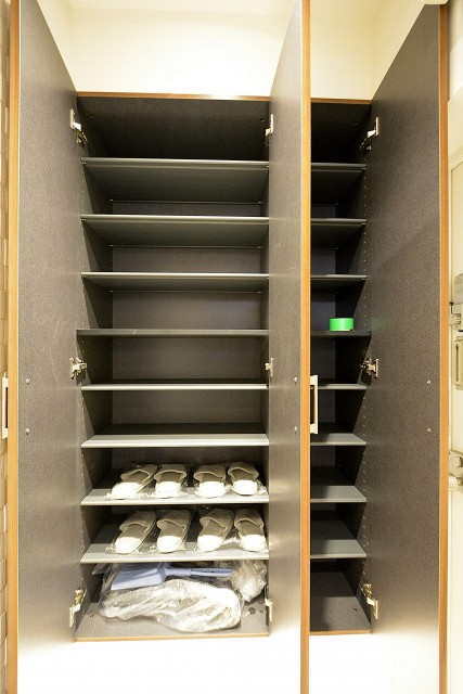 秀和六本木レジデンス　シューズBOX