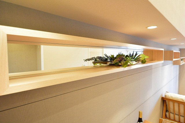 シティ麻布　リビングダイニング造作棚