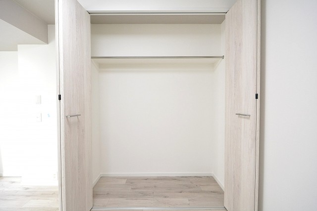 カーサ神宮前　約5.1帖洋室クローゼット