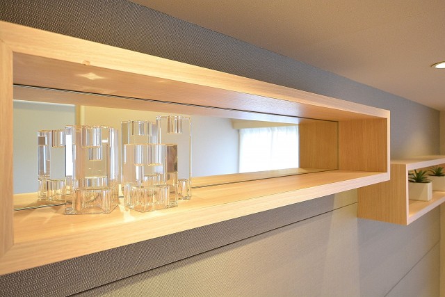 シティ麻布　リビングダイニング造作棚