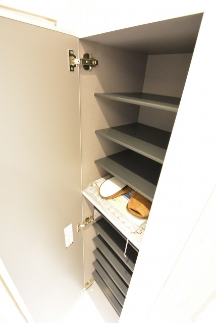 パラスト千歳船橋404　シューズボックス