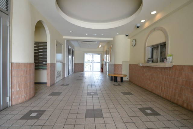 ネオコーポ芦花公園101　エントランス