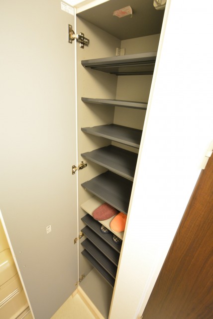 セザール第２上北沢　シューズボックス