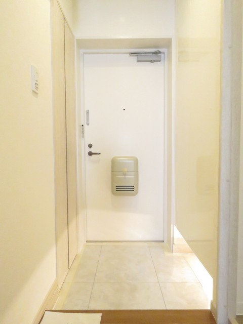 フェルテシモ祐天寺　玄関ホール