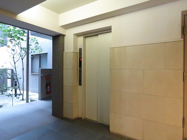 上野毛南パークホームズ　エレベーター