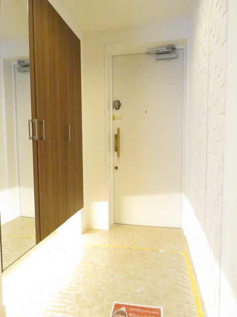 上野毛南パークホームズ　玄関ホール