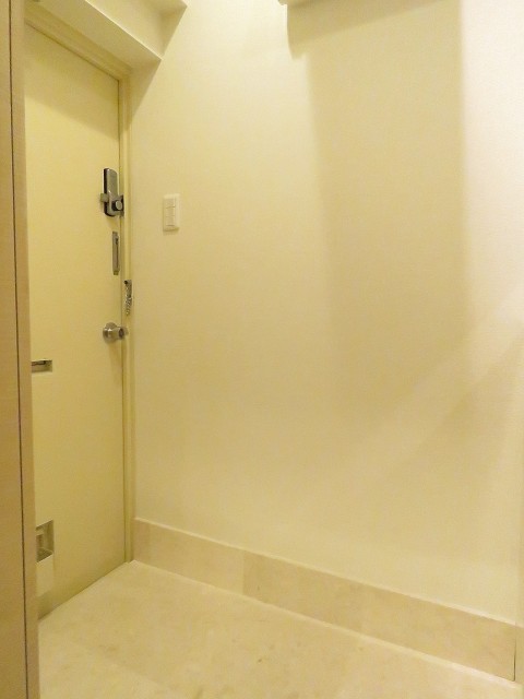 ニュー渋谷コーポラス　玄関ホール