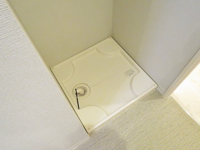 ニュー渋谷コーポラス　洗濯機置場