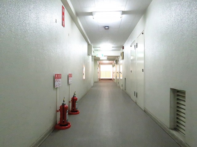ニュー渋谷コーポラス　共用廊下