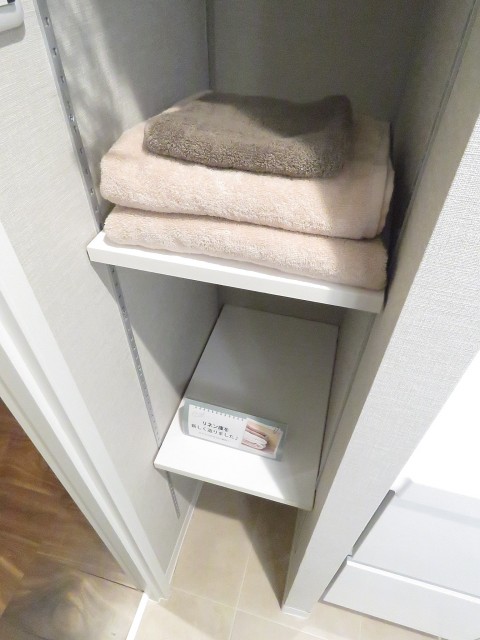 ウエスト経堂マンション　リネン棚