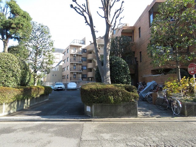 ベルメゾン等々力　駐車場