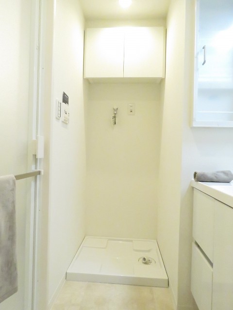 ライオンズマンション自由が丘　洗濯機置場