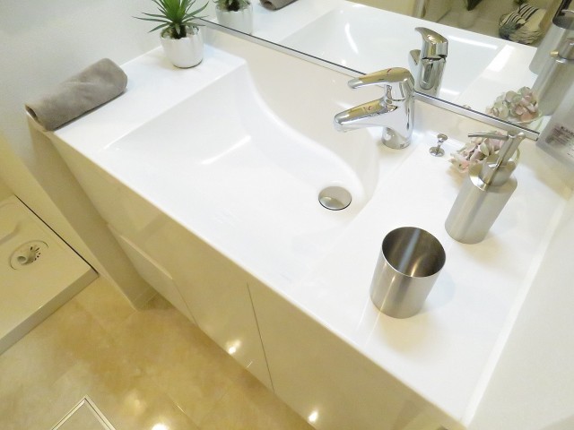 ライオンズマンション自由が丘　洗面化粧台