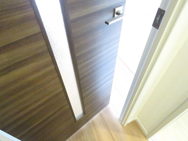 ウエスト経堂マンション　LDK扉
