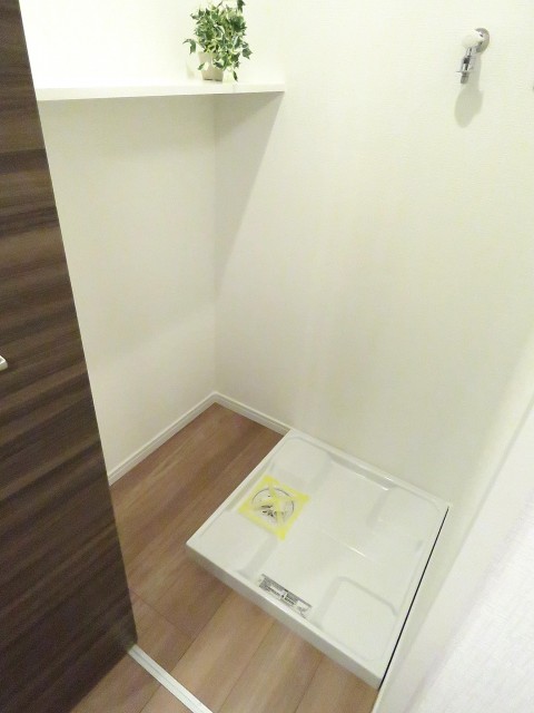 ウエスト経堂マンション　洗濯機置場