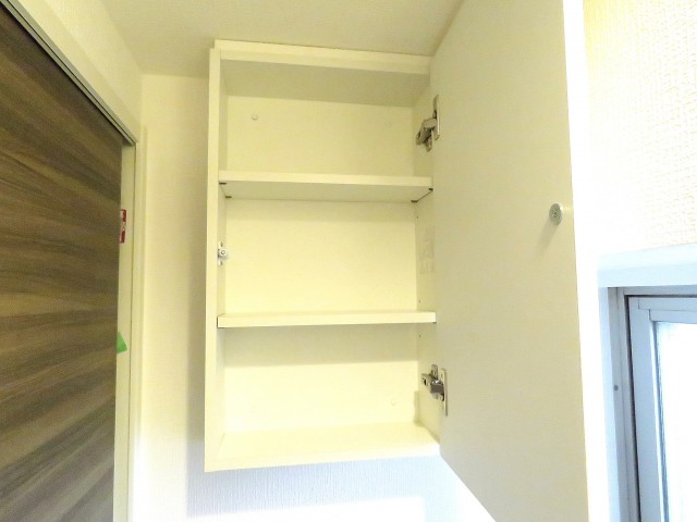 祖師谷大蔵サマリヤマンション　トイレ収納