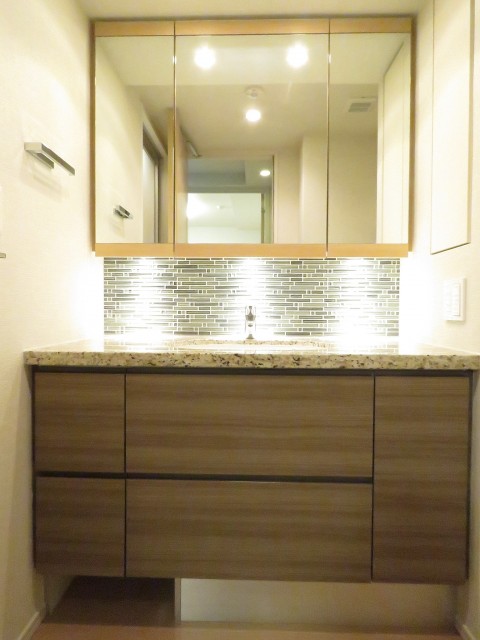 パークハウス目黒学芸大学プレイス　洗面化粧台