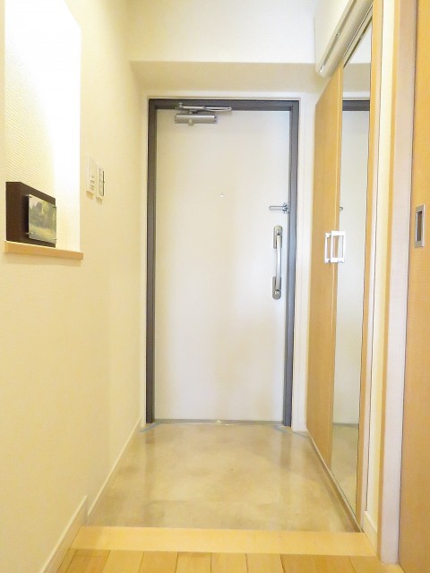 ライオンズマンション馬事公苑　玄関ホール