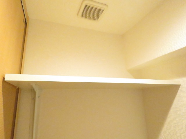 ライオンズマンション馬事公苑　トイレ棚