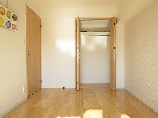 ライオンズマンション馬事公苑　洋室約5.7帖