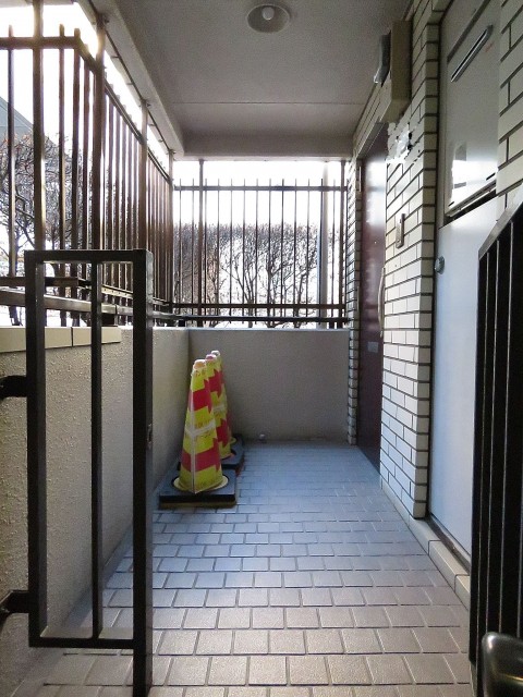 インペリアル八雲ハイム　ポーチ