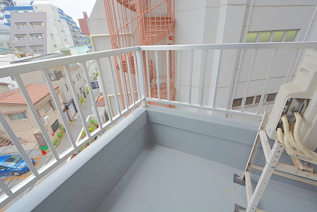 ライオンズマンション南平台　バルコニー