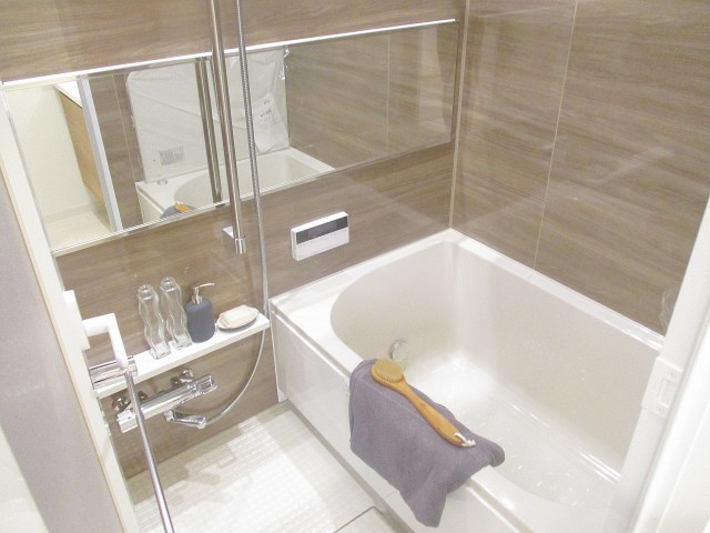 シャトー赤坂台 バス