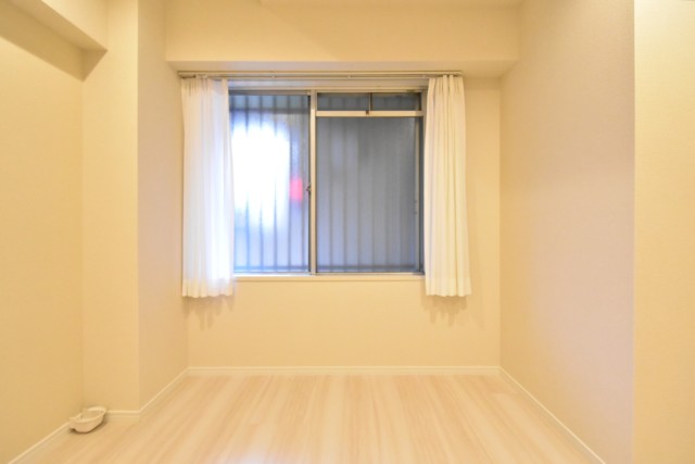 経堂ヒミコマンション 洋室1