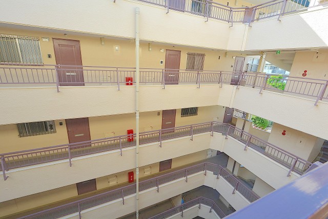 池ノ上グロリアハイツ 玄関