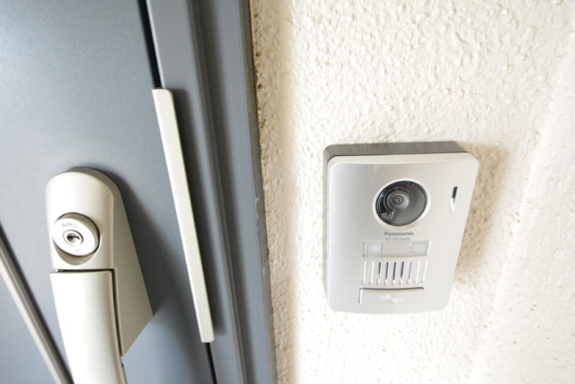 第18宮廷マンション 玄関