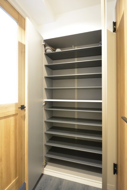 初台ハイツ 玄関