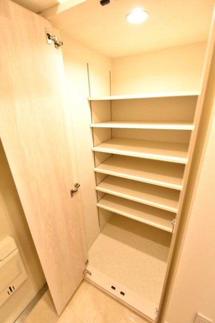 セブンスターマンション東山 玄関