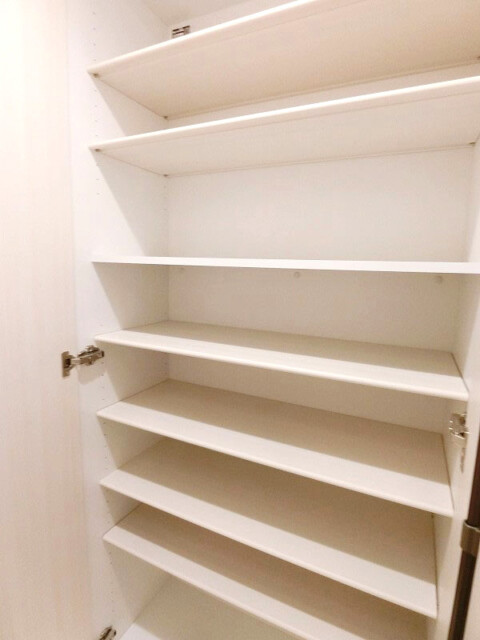 元赤坂マンション 玄関