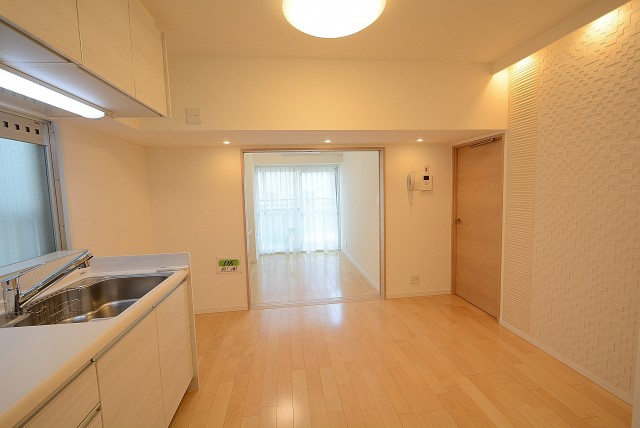 朝日目白台マンション 　LD~洋室2