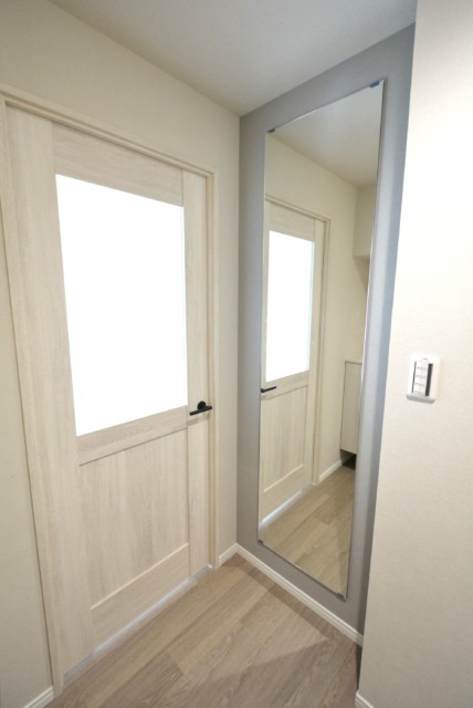 第18宮廷マンション 玄関