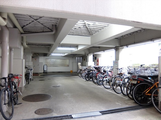 五反田リーラハイタウン＿駐車場