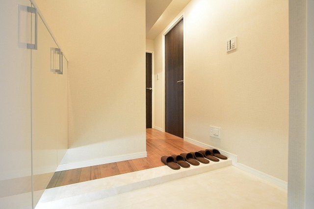 第18宮庭マンション　玄関