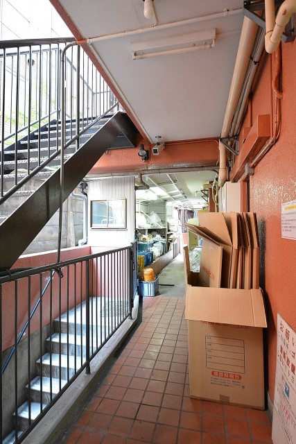 赤坂キャステール　ゴミ置き場