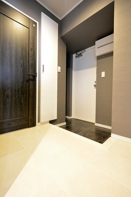 赤坂キャステール　玄関ホール