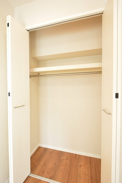 第18宮庭マンション　5.5帖洋室クローゼット