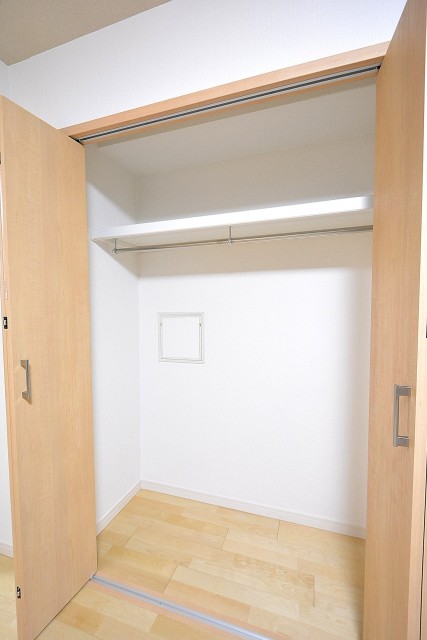 ニューウェルハイツ高輪　約6.3帖洋室のクローゼット