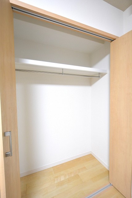 ニューウェルハイツ高輪　約6.3帖洋室のクローゼット