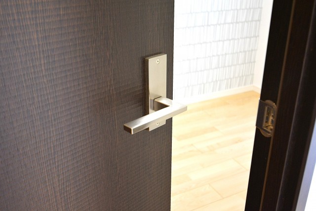 アルカサル世田谷上町　4.4帖洋室ドア